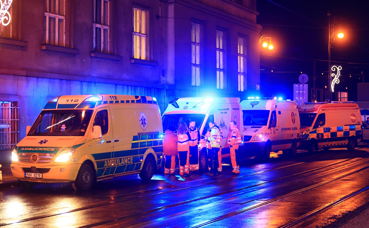 Al menos 15 muertos y 24 heridos en tiroteo en la Universidad Carolina de Praga