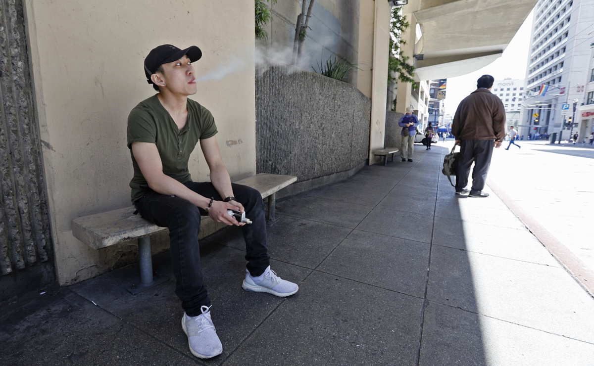 San Francisco prohíbe fumar tabaco en los apartamentos