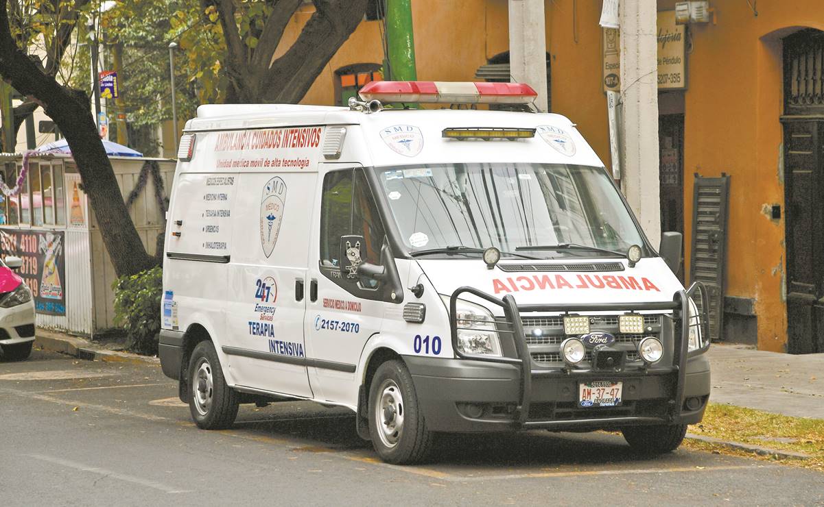 En CDMX, 65% de las ambulancias cobran
