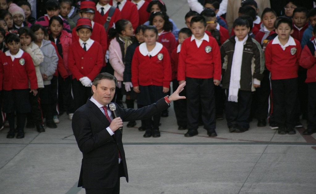 Maestros aprobados tendrán plaza por 4 años: Nuño