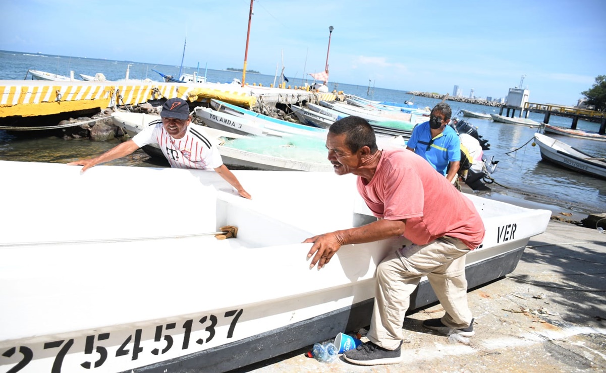 Veracruz se prepara para llegada del huracán "Grace"; prevén que evolucione a categoría 2