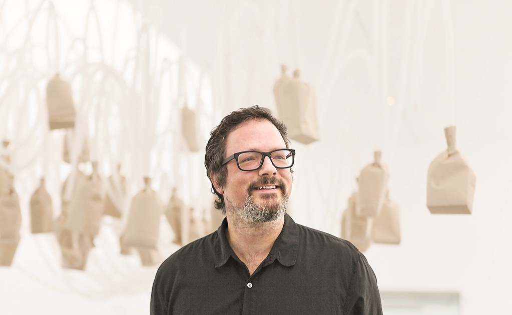 Rafael Lozano-Hemmer exhibe su obra "más lúgubre" en Canadá