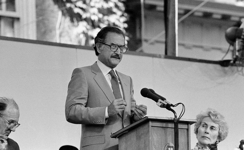 Celebran obra de Carlos Fuentes en Cambridge