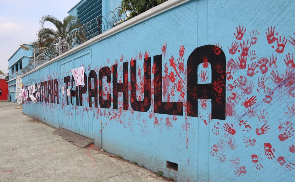 Protestan contra maestros acosadores en preparatoria de Tapachula, Chiapas