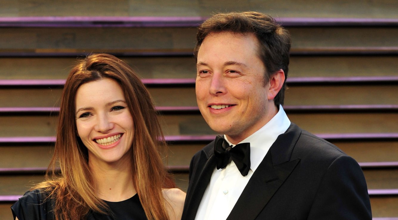 Elon Musk felicita a su dos veces ex esposa por su nuevo matrimonio