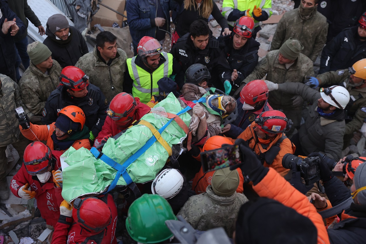 Gobierno sirio autoriza el envío de ayuda a zonas rebeldes dañadas por terremoto