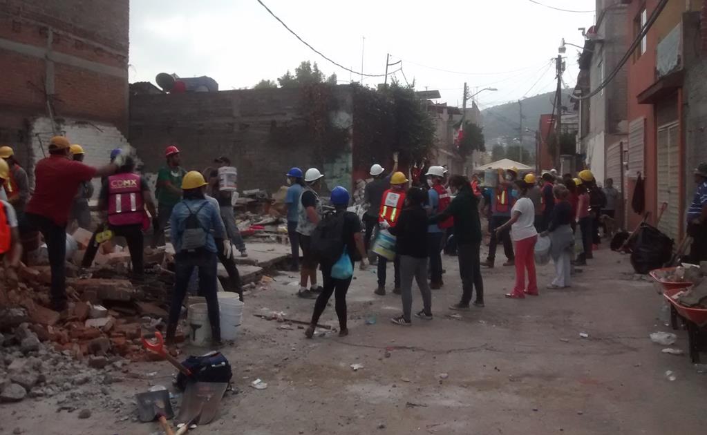 En Xochimilco pasan a la etapa de remoción de escombros