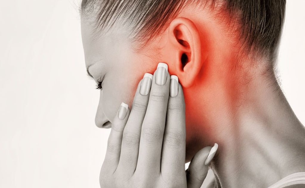 Tinnitus, el nuevo síntoma detectado en pacientes con ómicron que te puede dejar sordo