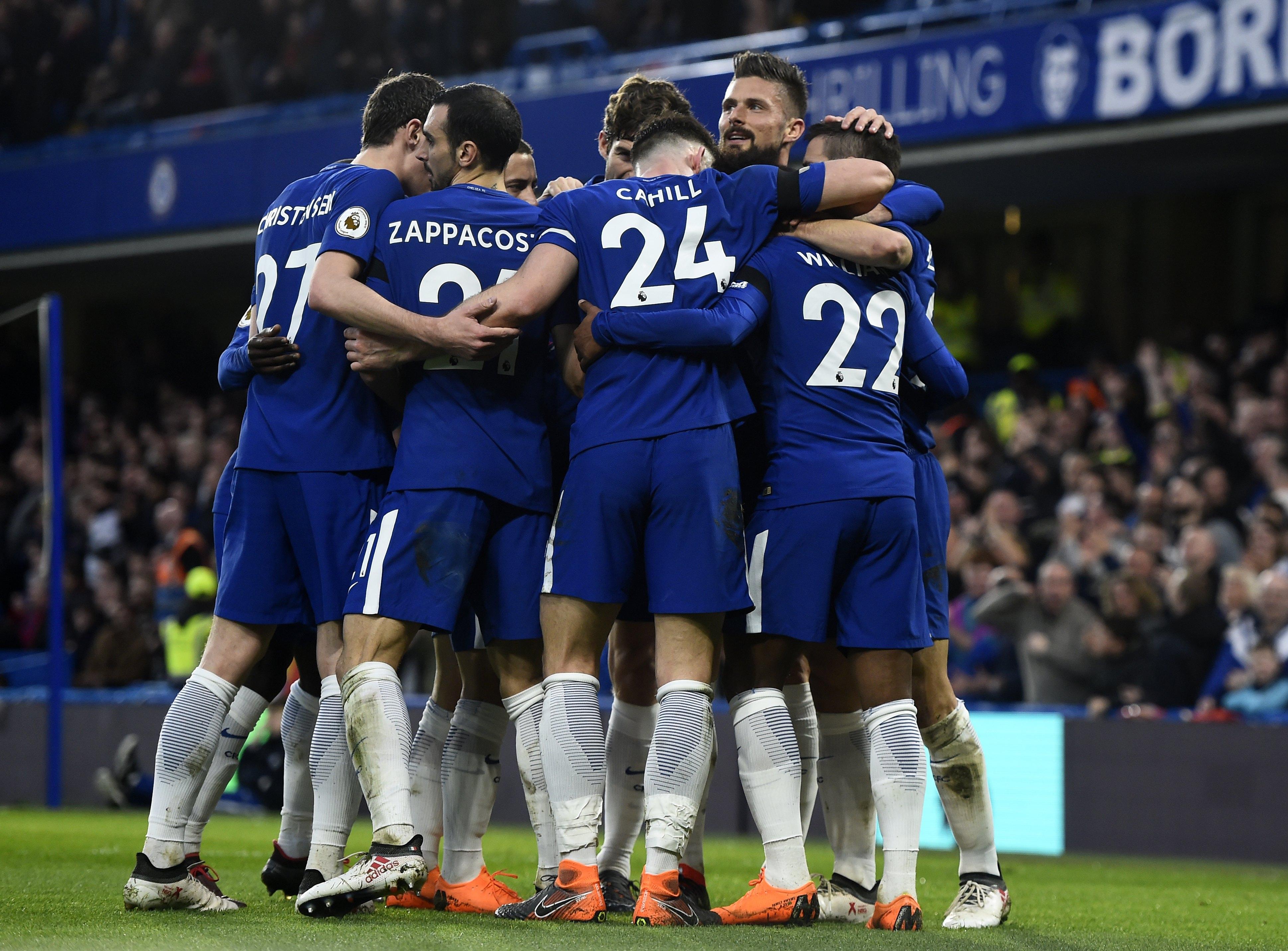 Chelsea gana y aún sueña con la Champions