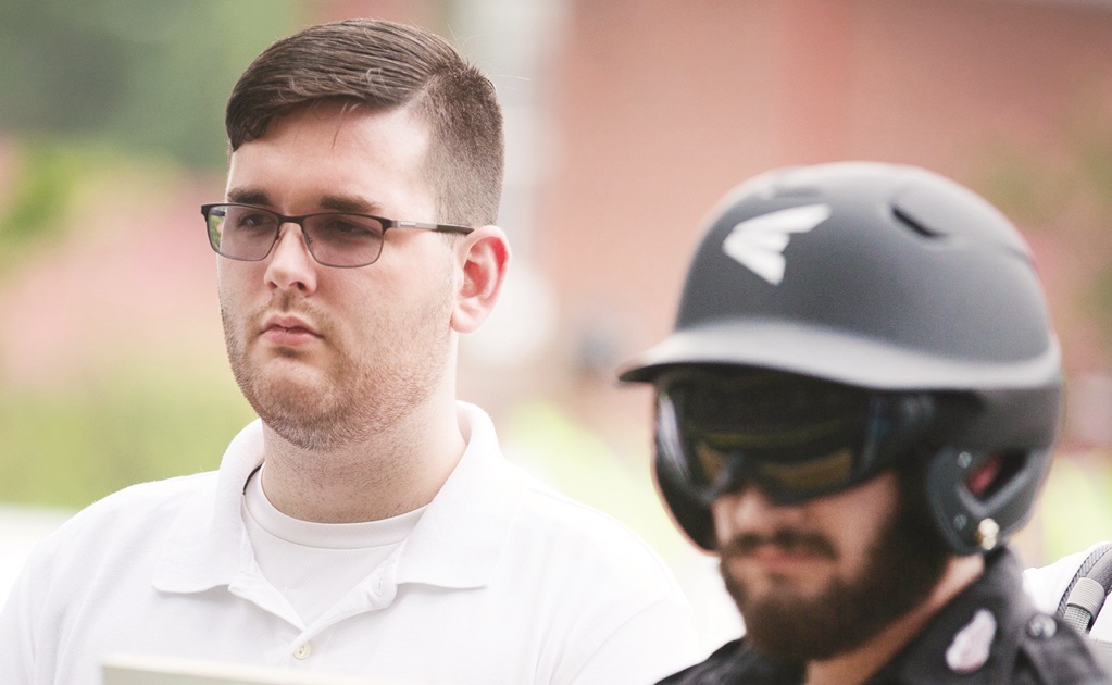 Cadena perpetua para supremacista que atropelló a decenas en Charlottesville, EU