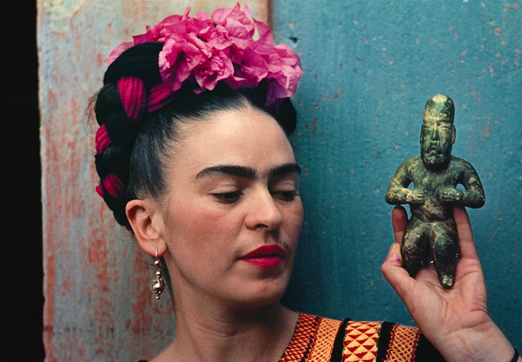Empresario quema pintura de Frida Kahlo, valuada en 10 millones de dólares, para venderla en NFT