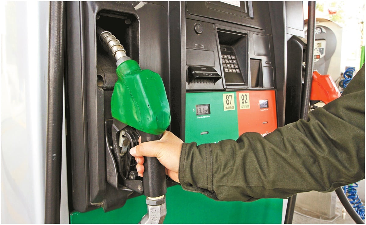 Multan con 51 millones de pesos a gasolineros por ponerse de acuerdo en precios