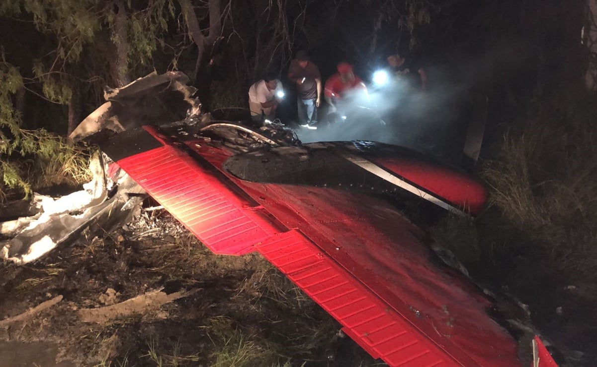 Avioneta se desploma e incendia en Vallecillo, Nuevo León