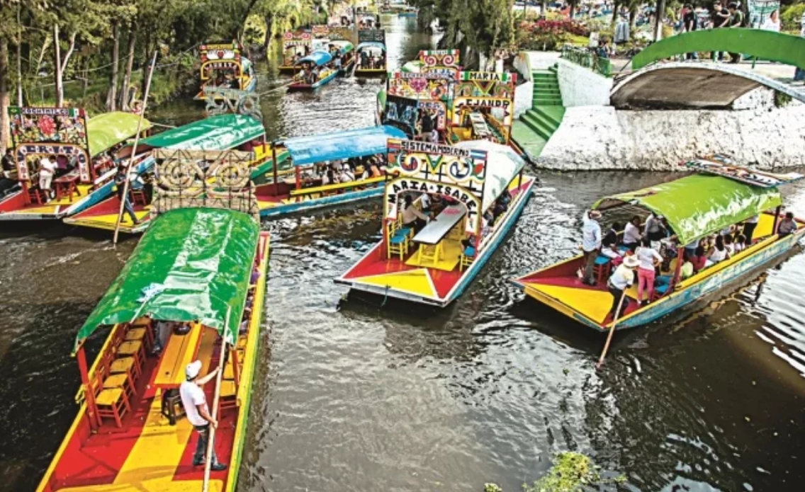 En Xochimilco, prohibirán micheladas y exigirán salvavidas 