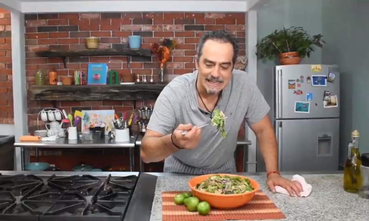 Omar Fierro se lanza de youtuber con su canal de cocina