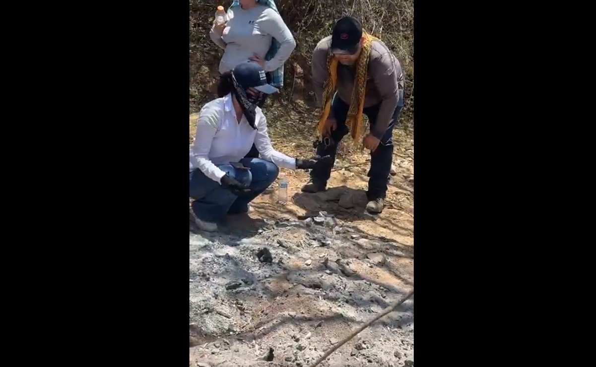 Ceci Flores muestra hallazgo de restos humanos calcinados en Sonora; "una madre se queda con los brazos vacíos"