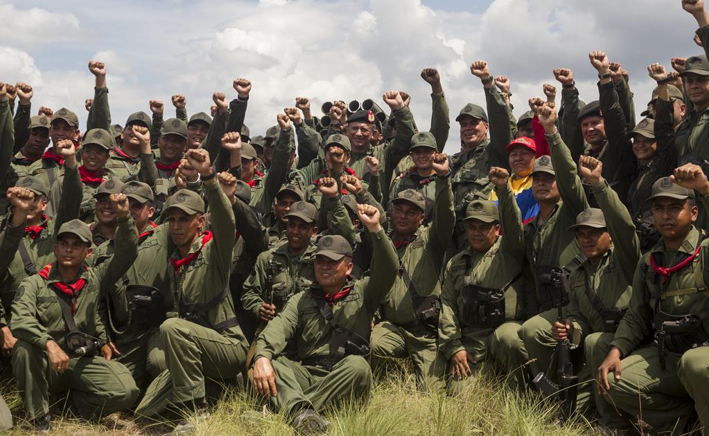 "Militares están a tiempo de reivindicarse", dicen exiliados venezolanos 