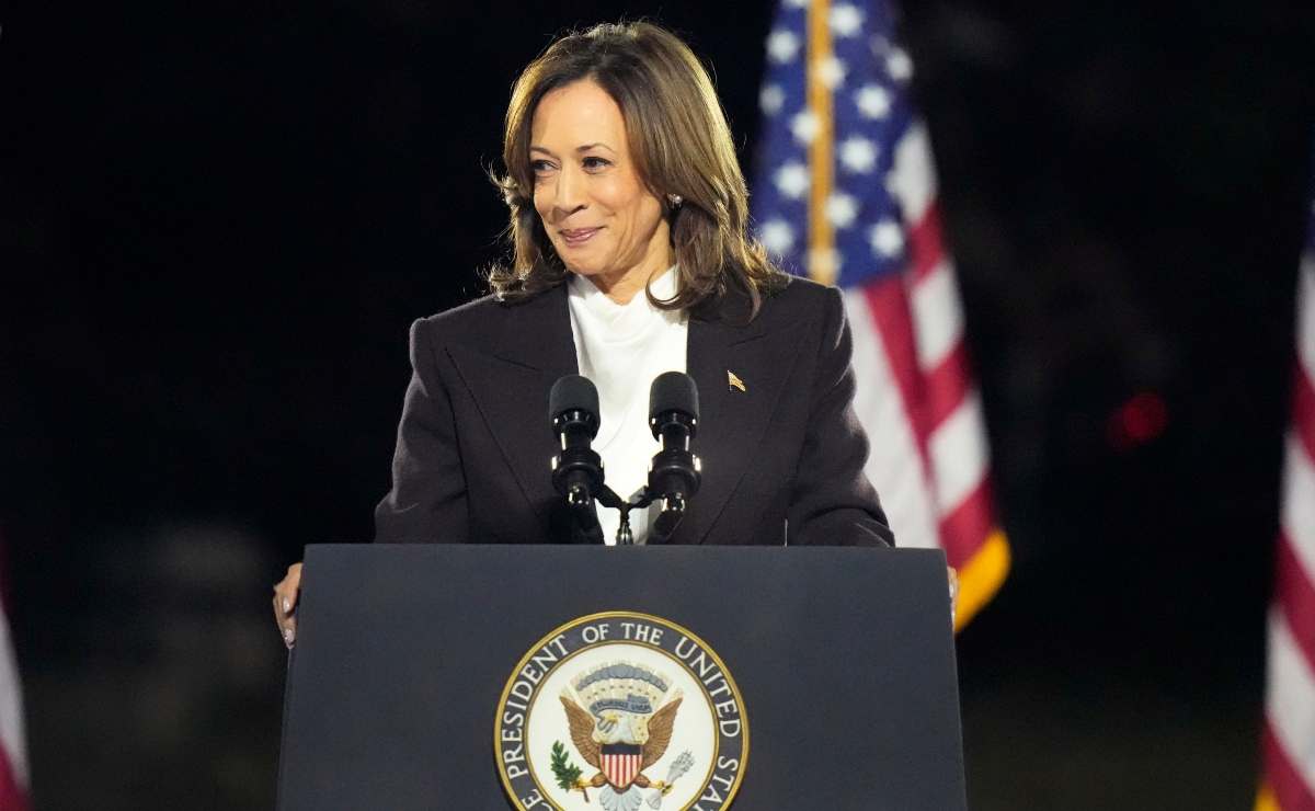 Kamala Harris ilumina la Esfera de Las Vegas previo a elecciones
