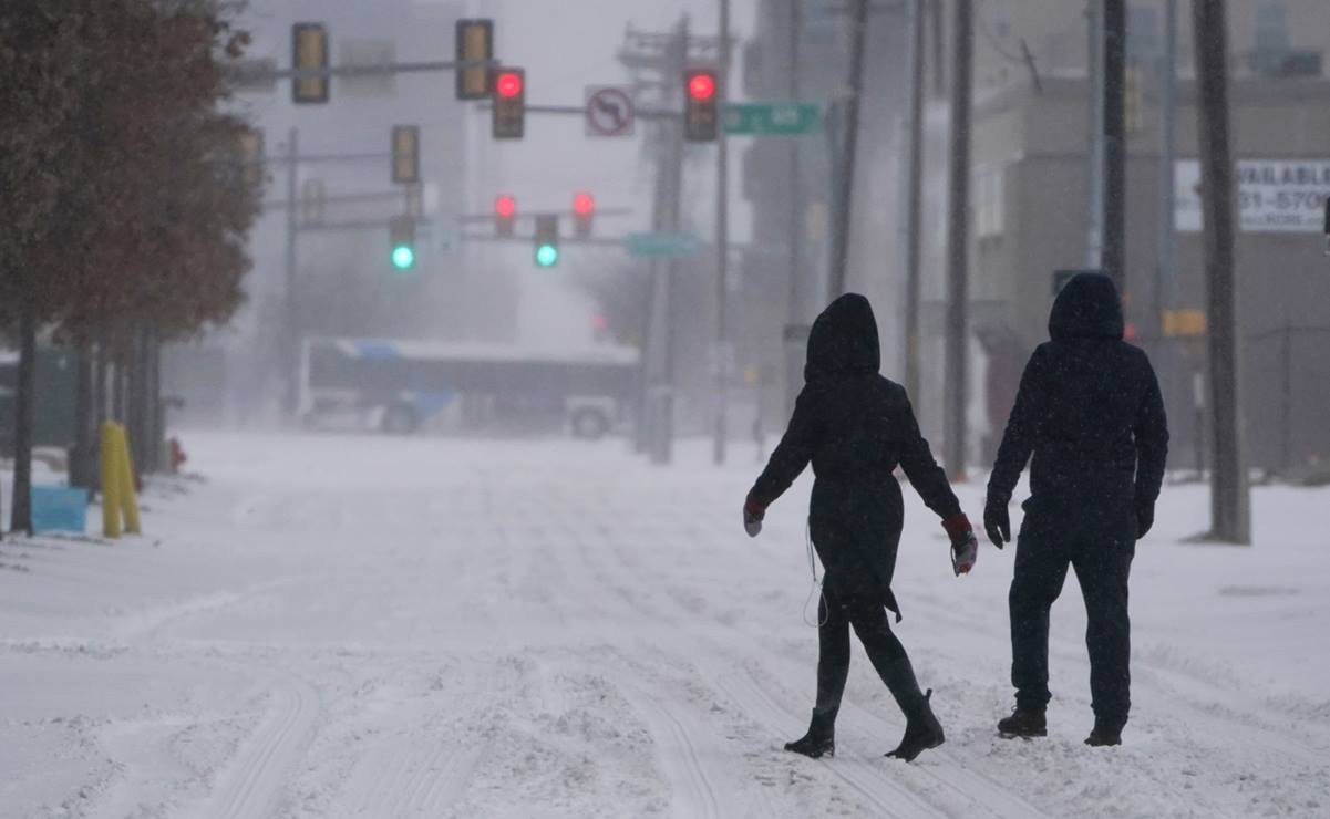 Tormentas invernales "sin precedentes" azotan gran parte de Estados Unidos