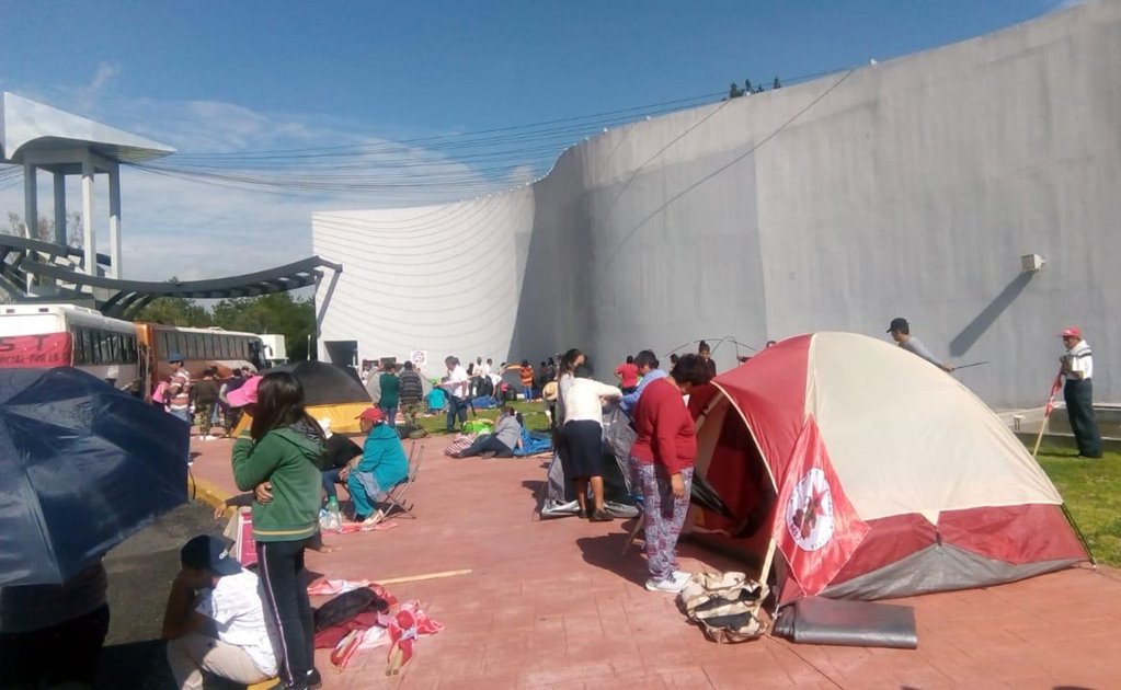 Campesinos instalan campamento en periferias de Santa Lucía