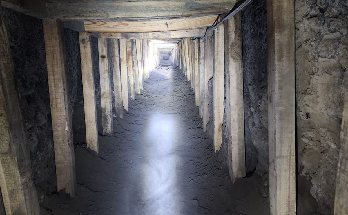 Descubren túnel de huachicol en Acolman, Edomex durante cateo 