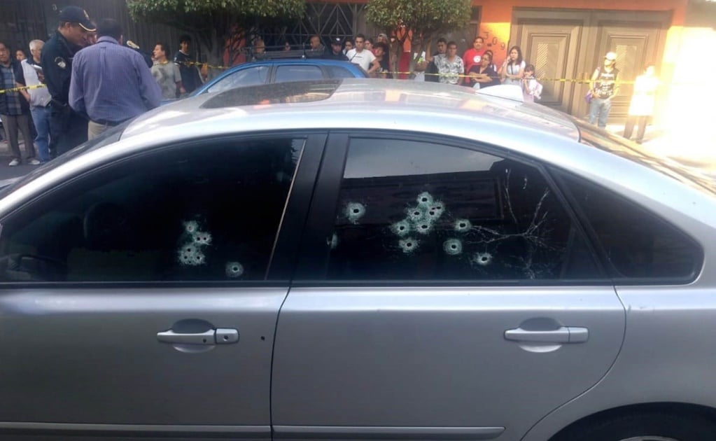 Motosicarios matan de 20 tiros a conductor de Volvo en Azcapotzalco