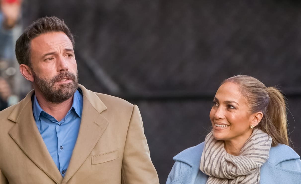 Ben Affleck revela por qué luce enojado cuando está con Jennifer Lopez