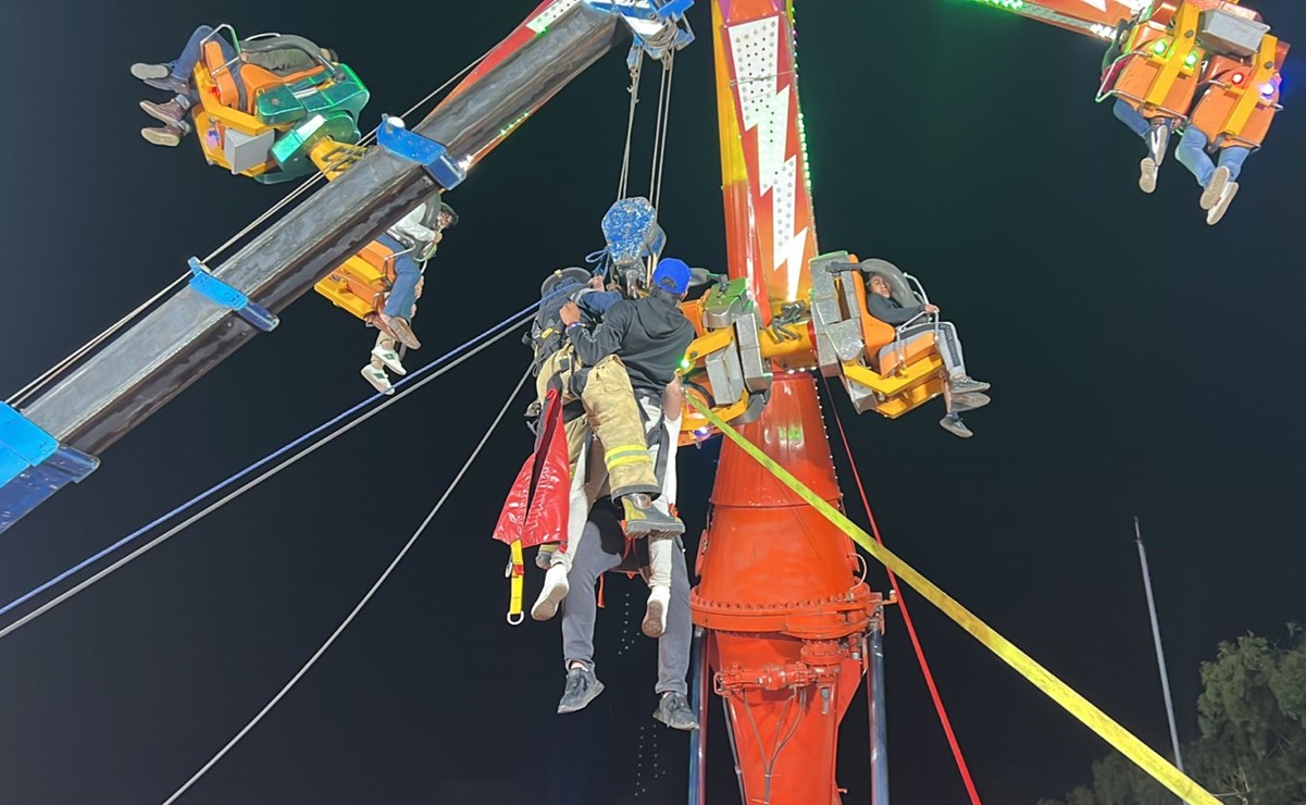 Por falla en juego mecánico que dejó a 20 personas colgadas, analizan sanción a feria de Metepec