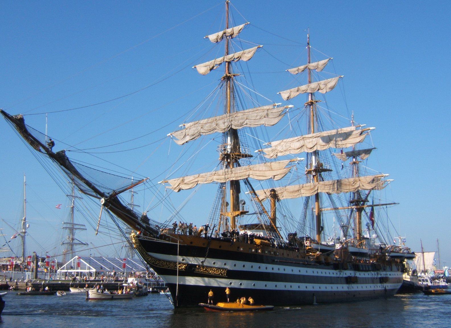 El barco Américo Vespucio arribará a Puerto Vallarta para celebrar 150 años de relaciones entre México e Italia