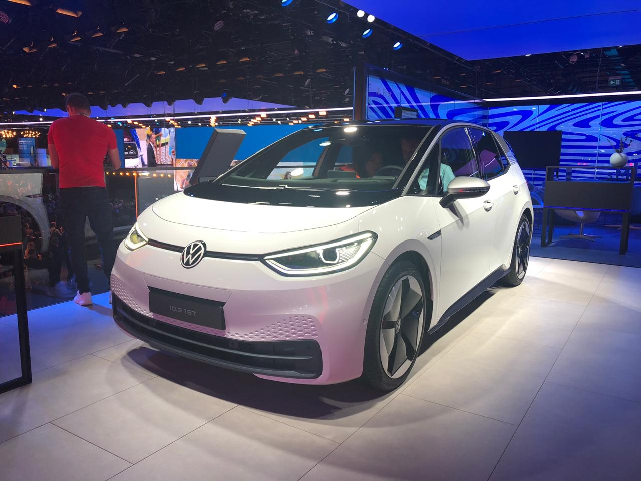 Volkswagen presenta su eléctrico ID3