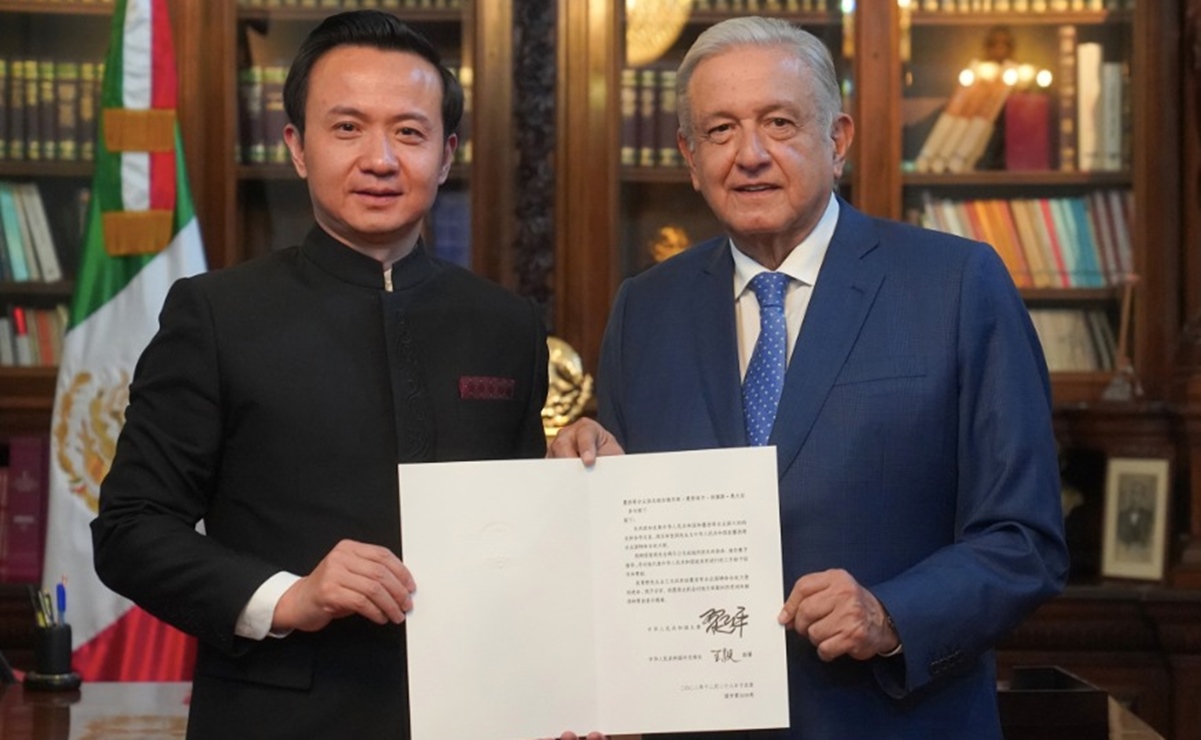 AMLO y embajador de China conversan sobre tráfico de fentanilo en Palacio Nacional