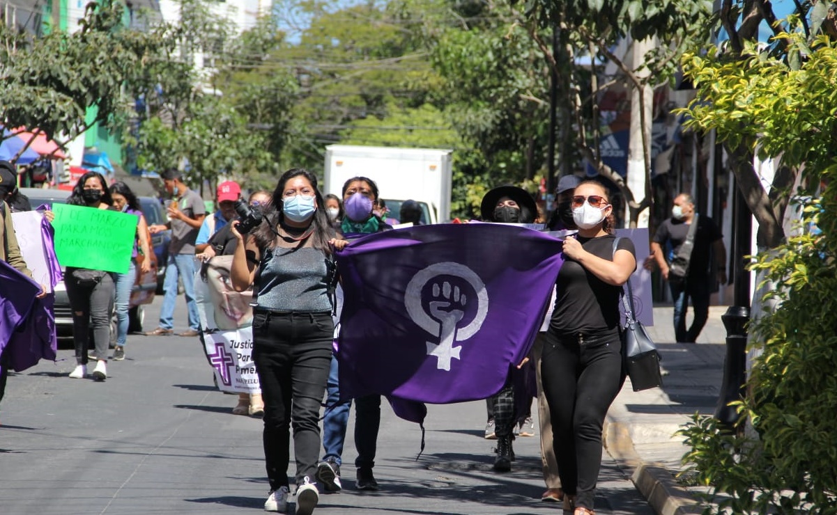 Marchan reporteras de Guerrero contra la violencia en su trabajo