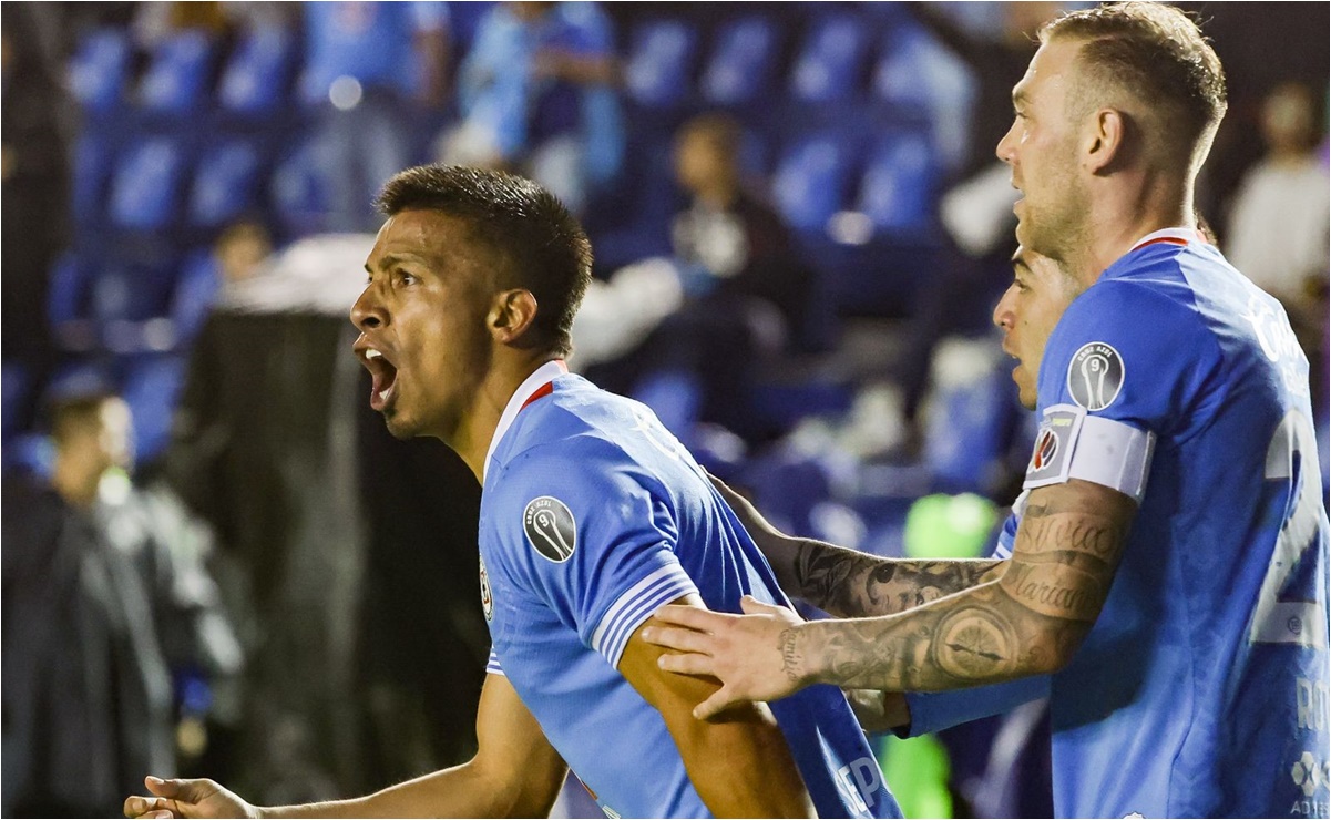 Cruz Azul rescata el empate ante Toluca y mantiene el invicto 