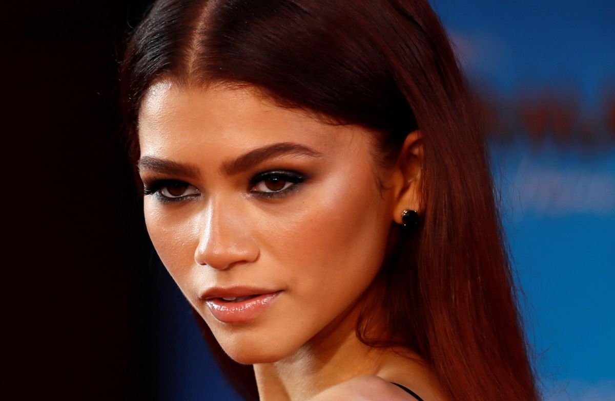 Zendaya tiene el vestido perfecto para el verano y lo lleva sin bra