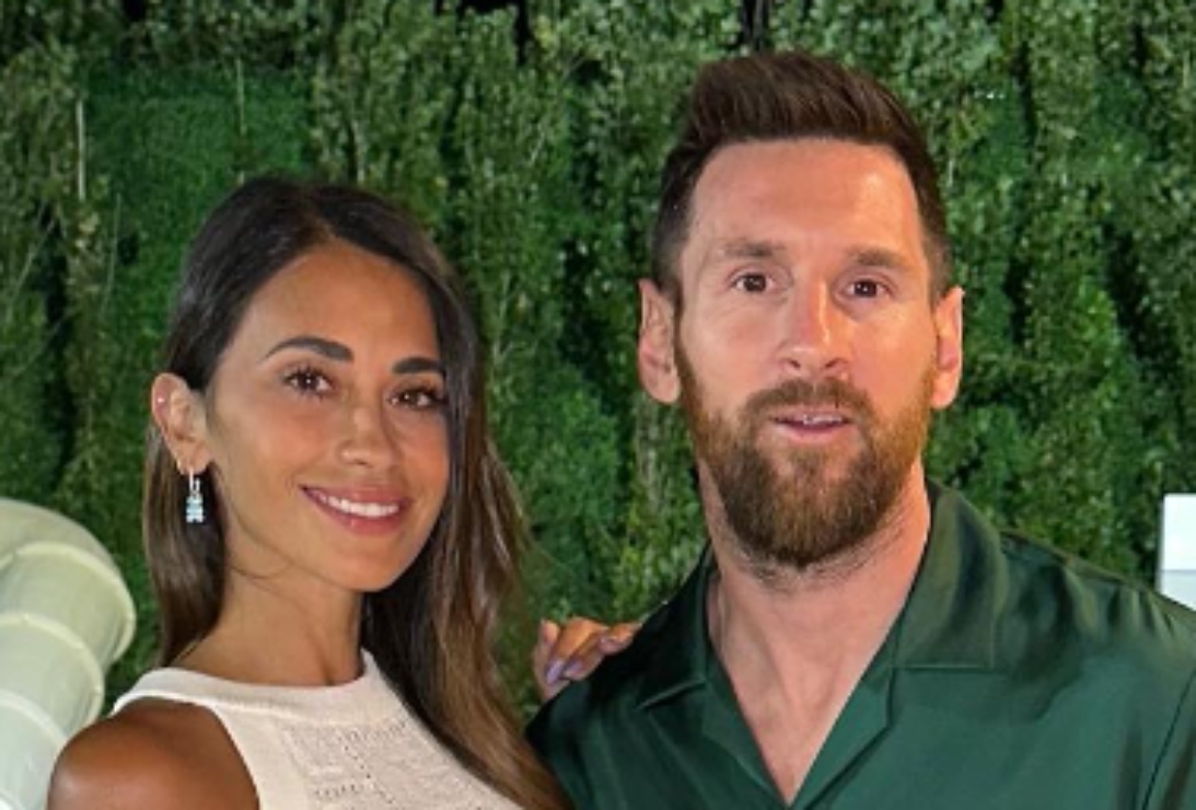 Lionel Messi presume costosa pijama junto a su esposa, Antonela Roccuzzo