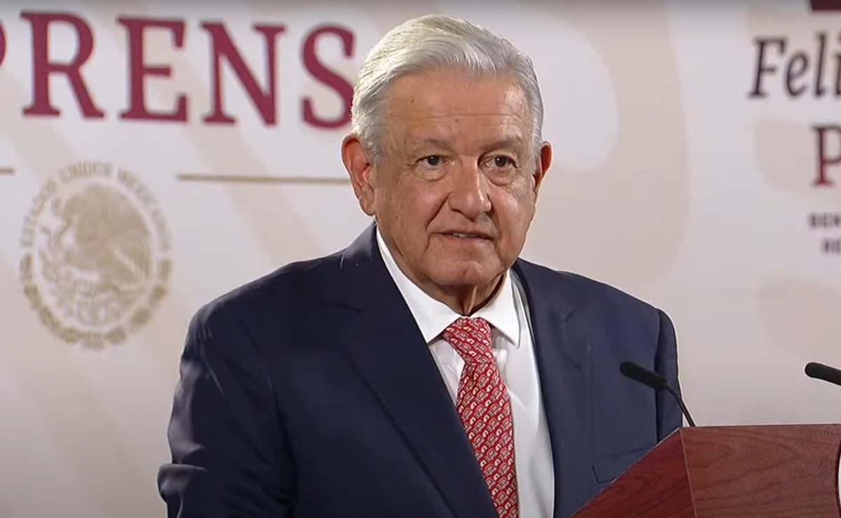 AMLO dice que en "México se garantizan las libertades" tras marcha de "Marea Rosa" y tercer debate presidencial