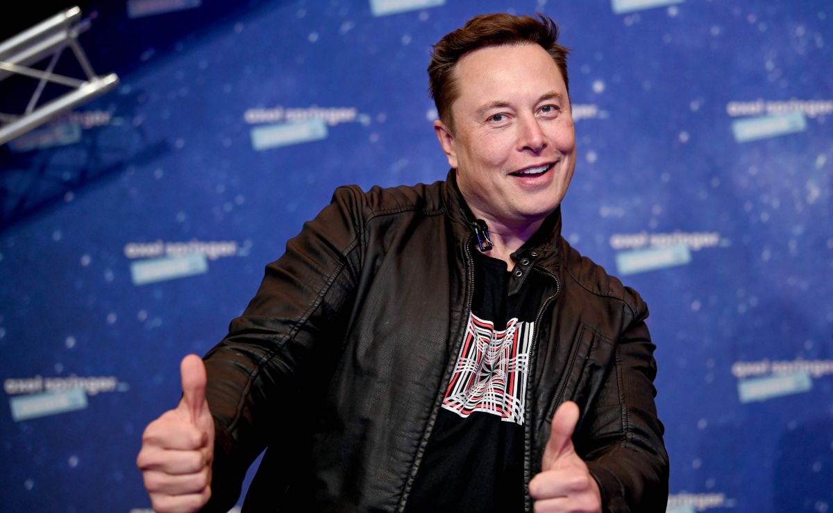 Elon Musk cumple 52 años, rememoramos sus cameos en series y películas