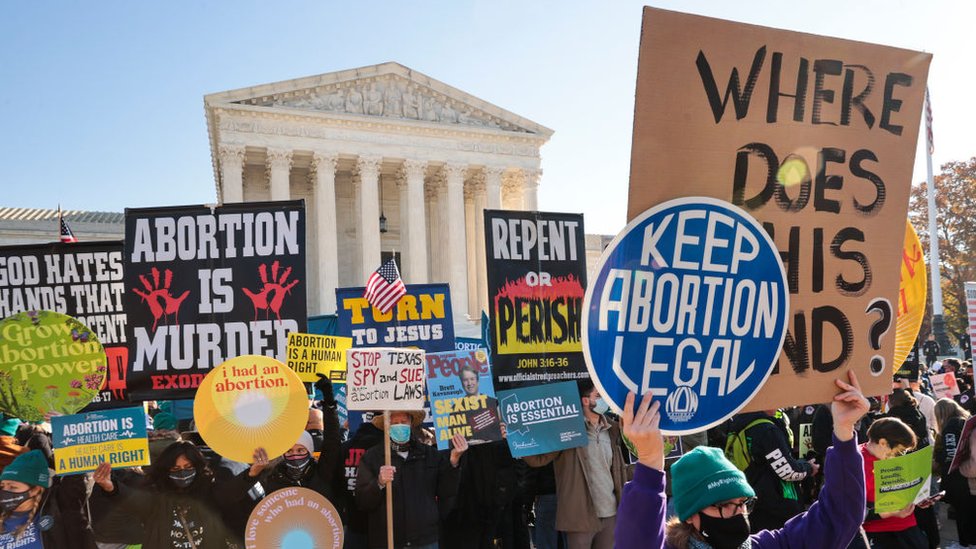 Aborto en Estados Unidos: ¿se puede revertir la decisión de la Corte Suprema?