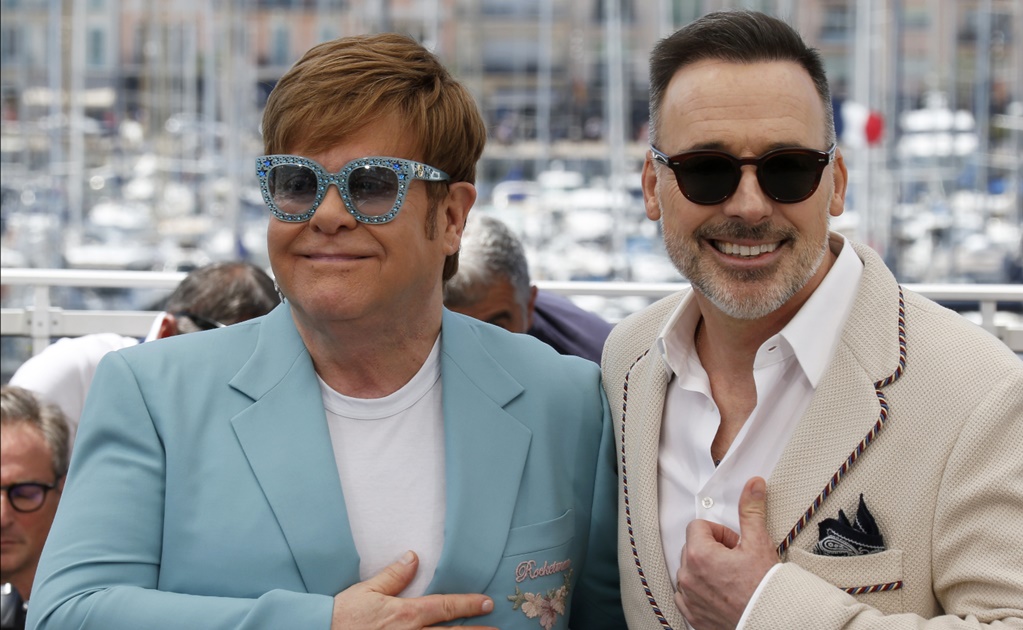 Elton John llega a Cannes para presentar "Rocketman"