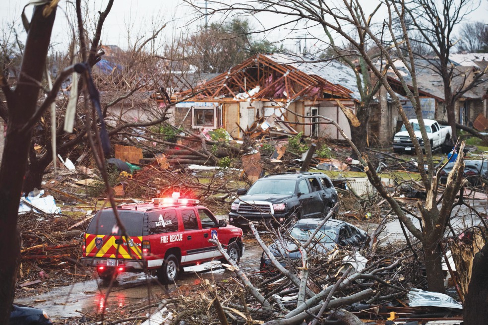 Muertos por tornados en EU aumentan a 28