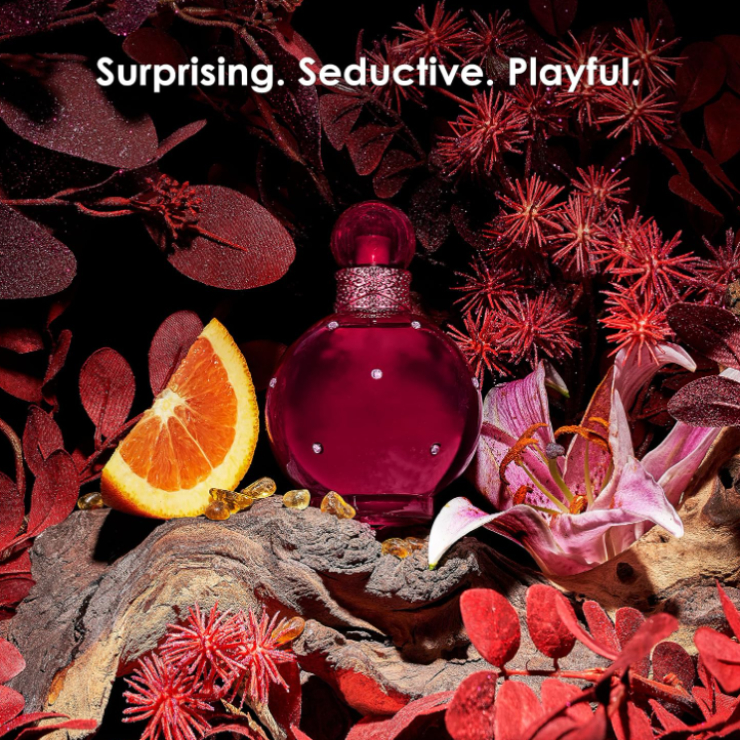 Vista de frasco de perfume Hidden Fantasy de Britney Spears