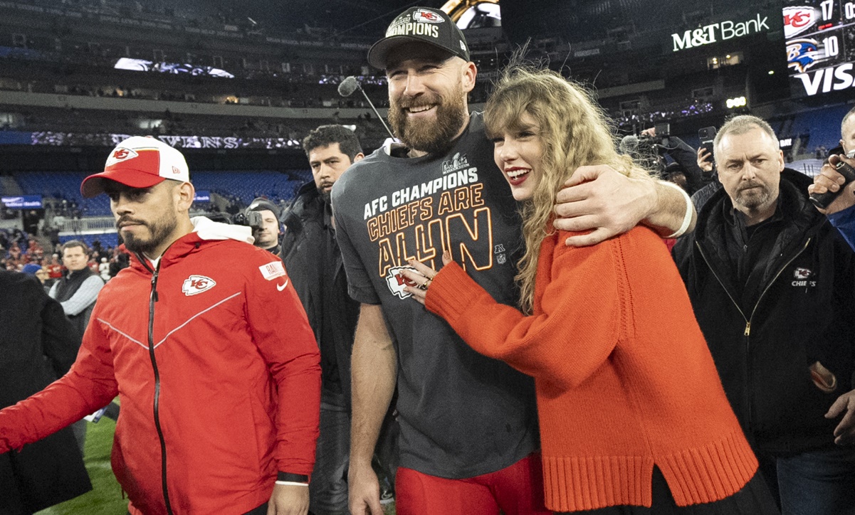 Taylor Swift desaparece de Tokio y corre para estar con Travis Kelce en el Super Bowl