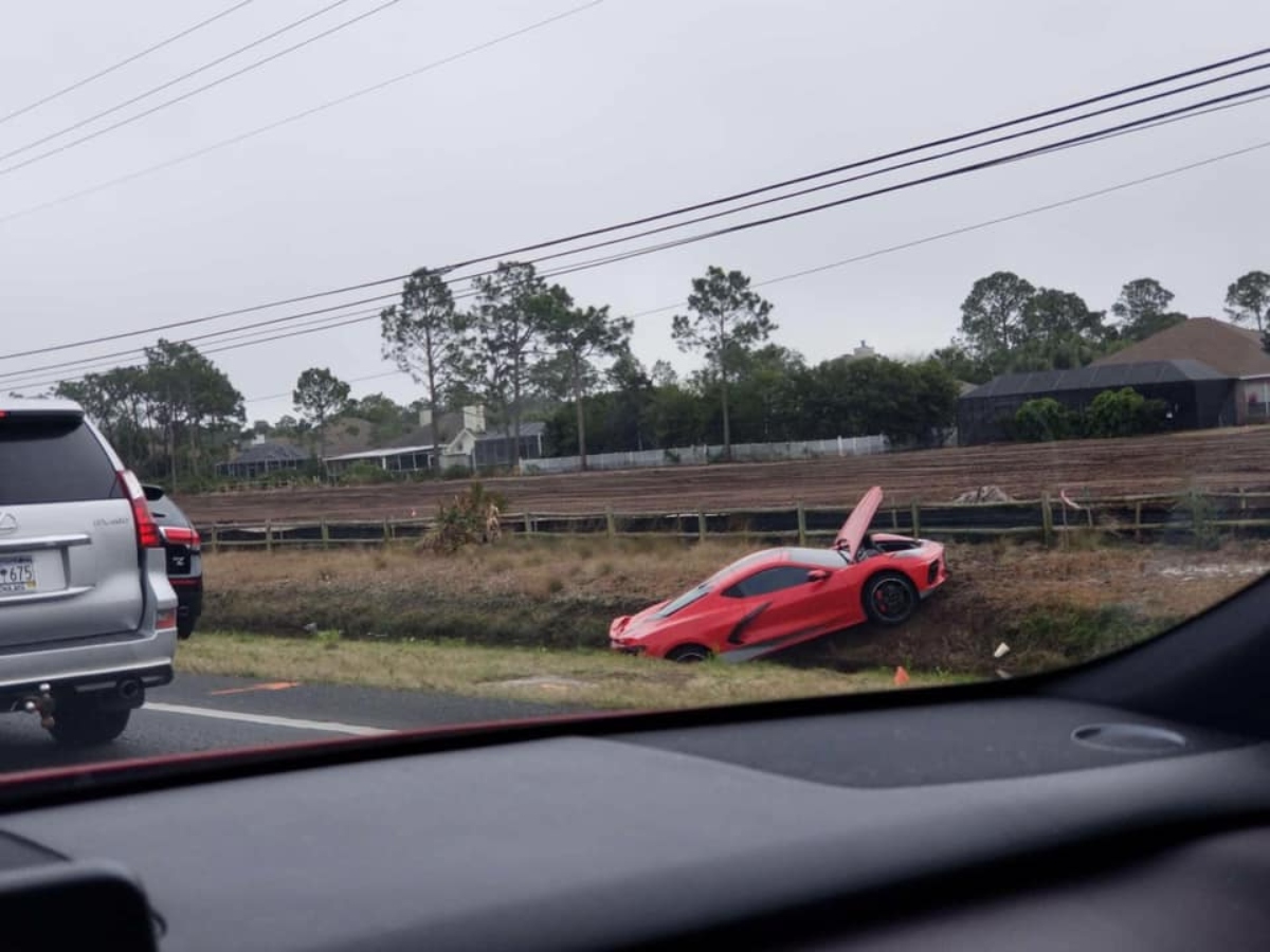 Chevrolet Corvette C8 sufre accidente en Florida