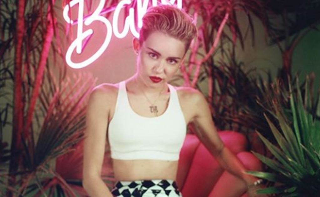 Miley Cyrus responde con humor sobre el beso con Cody Simpson