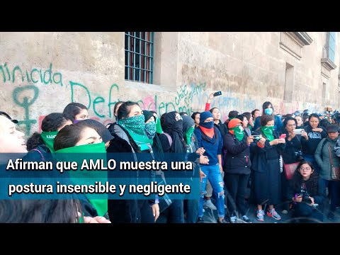 Feministas protestan por feminicidio de Fátima afuera de Palacio Nacional