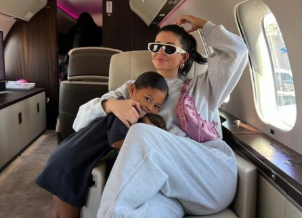 El bolso de Stormi, hija de Kylie Jenner, que cuesta más de 60 mil pesos