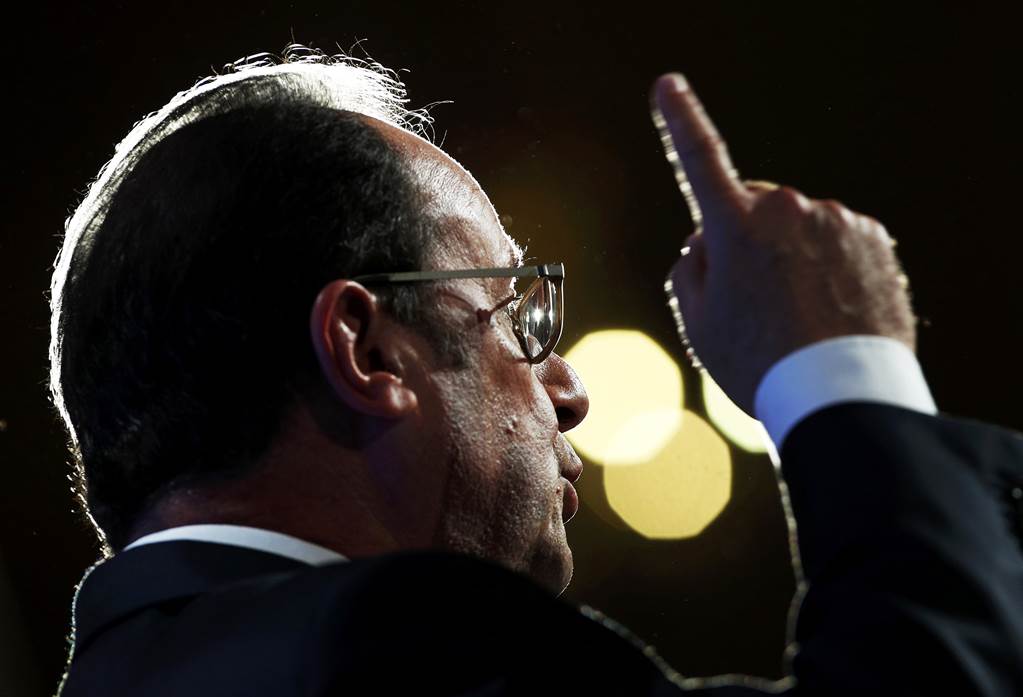 Hollande aviva especulaciones sobre nueva candidatura presidencial
