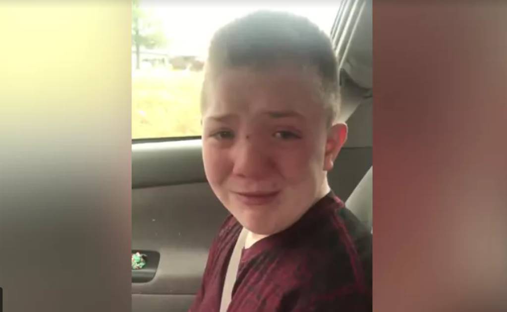 Un niño muestra su dolor por el bullying y miles lo abrazan en redes 