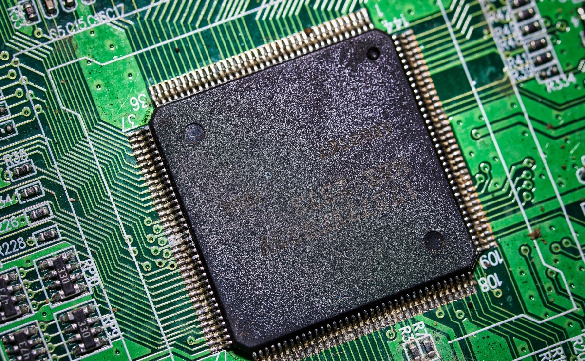 Intel acuerda vender su  negocio de memoria flash