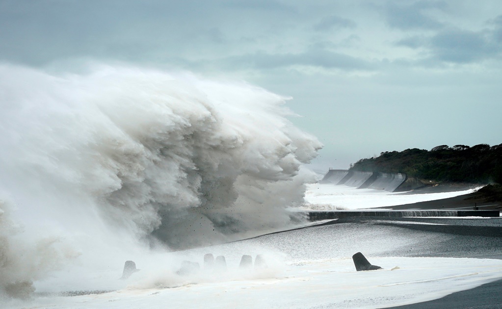 Así es el paso de "Hagibis", "el tifón más poderoso en décadas" en Japón